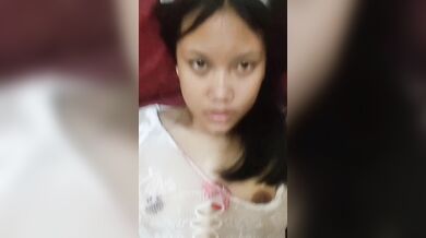 Mika Gaya Ngangkang Sempet Di Gampar Lalu Crot Wajah
