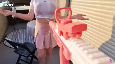 Unbekannt WET TSHIRT mit Stiefbruder und viel CUM – die hottest XXX!