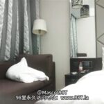 利哥探花-遇到剛毛大奶中途偷拔套幹了幾分後面妹仔受不了