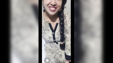 milf babe givng blowjob and take cum in mouth one