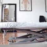 Vicenta la prostituta haciendo el amor con su amante el marido jubilado de su vecina