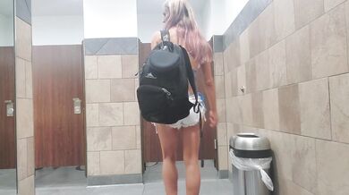 Loud Messy Public Bathroom Squirting