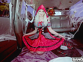 Little Red Riding Hoe