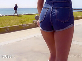 Angelika Grays Rides a Big Wave