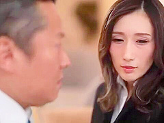 06537,Thrilling and intense erotic play