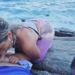 Rock-hard man meat down her throat, Brazilian tart’s handsome first time blowjob