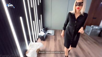 Squirted inwards the blonde’s pussy, delivery guy cum shot – insatiable slut!