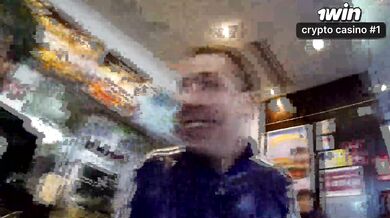 Eris Maximo protagoniza uma cena xxx e ardente no site LatinaFever.